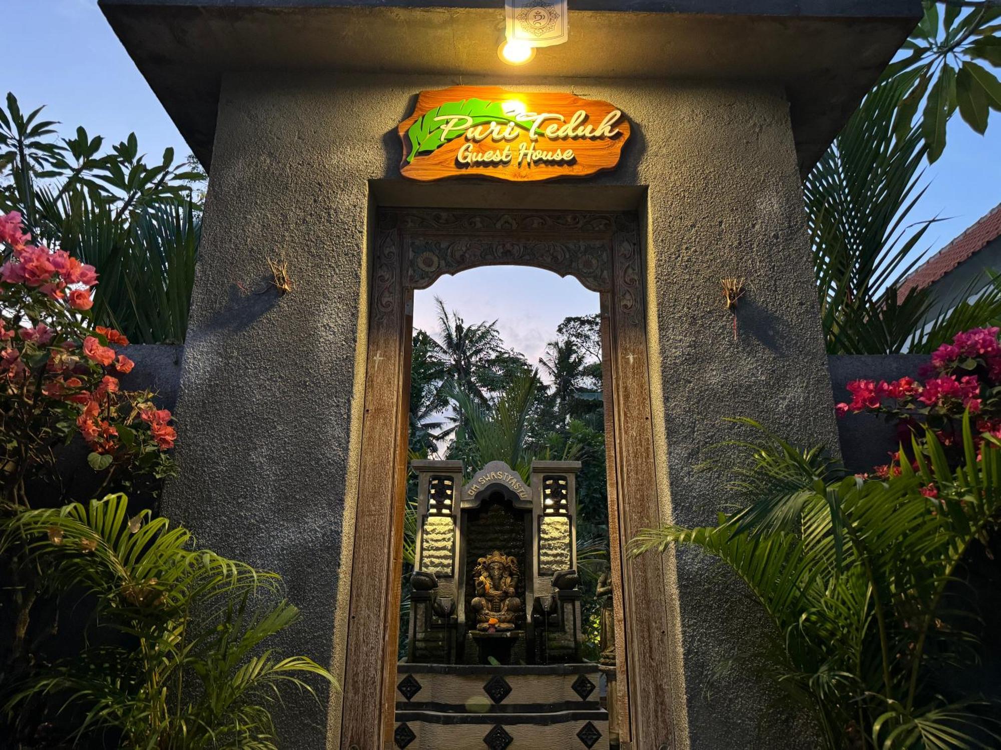 Wisma tamu Puri Teduh